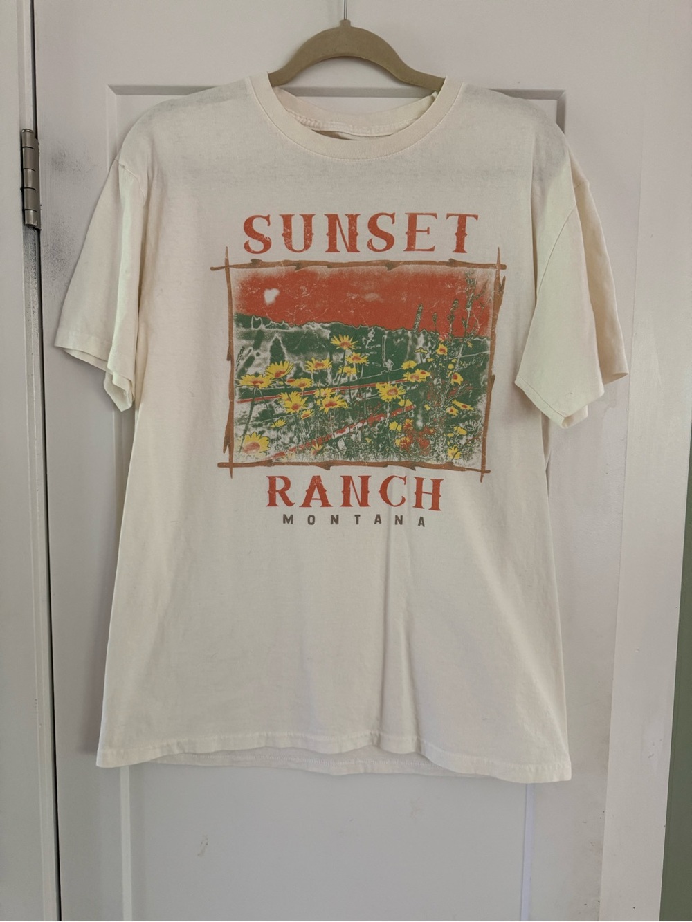 Sunset Ranch T-Shirt Size Medium